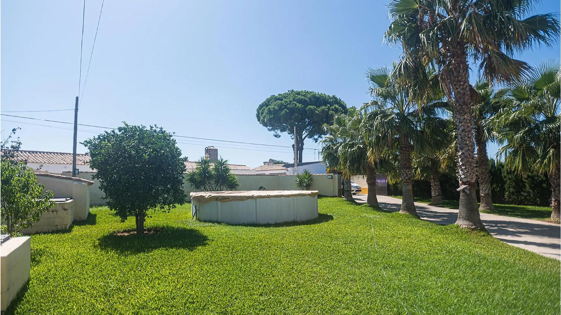 3 Bedroom Nice Home In Chiclana De La Fronter Chiclana de la Frontera